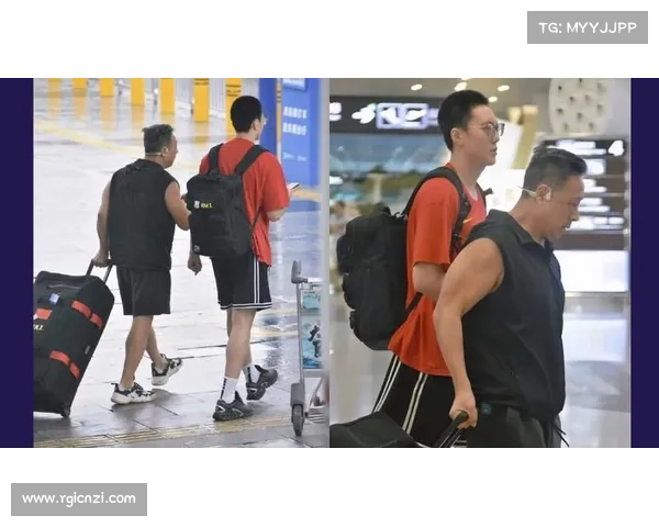 中国男篮抵达海口即解散 胡明轩评论区组织团建引热议 中国男篮抵达海口即解散 胡明轩评论区组织团建引热议